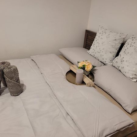 レシツァApartament Velanaアパートメント エクステリア 写真